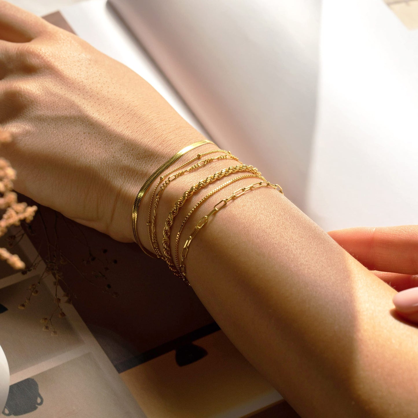 Bracelets en or pour femmes, étanches, parures de bijoux en or véritable 14 carats, tendance, fins et délicats, empilables, avec chaîne cubaine et trombone, accessoires de mode, cadeaux pour femmes